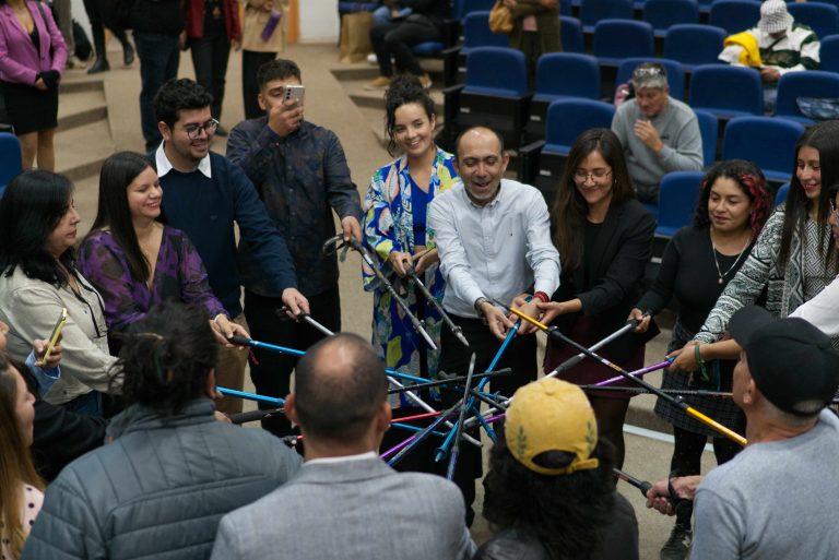 Ceremonia de graduación de 21 nuevos guías turísticos del Valle del Aconcagua, abril 2025.